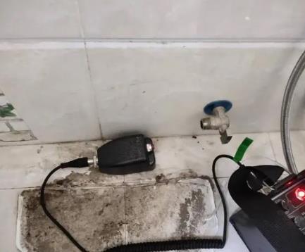 平安屋顶漏水维修公司分享下卫生间漏水的危害及解决方法
